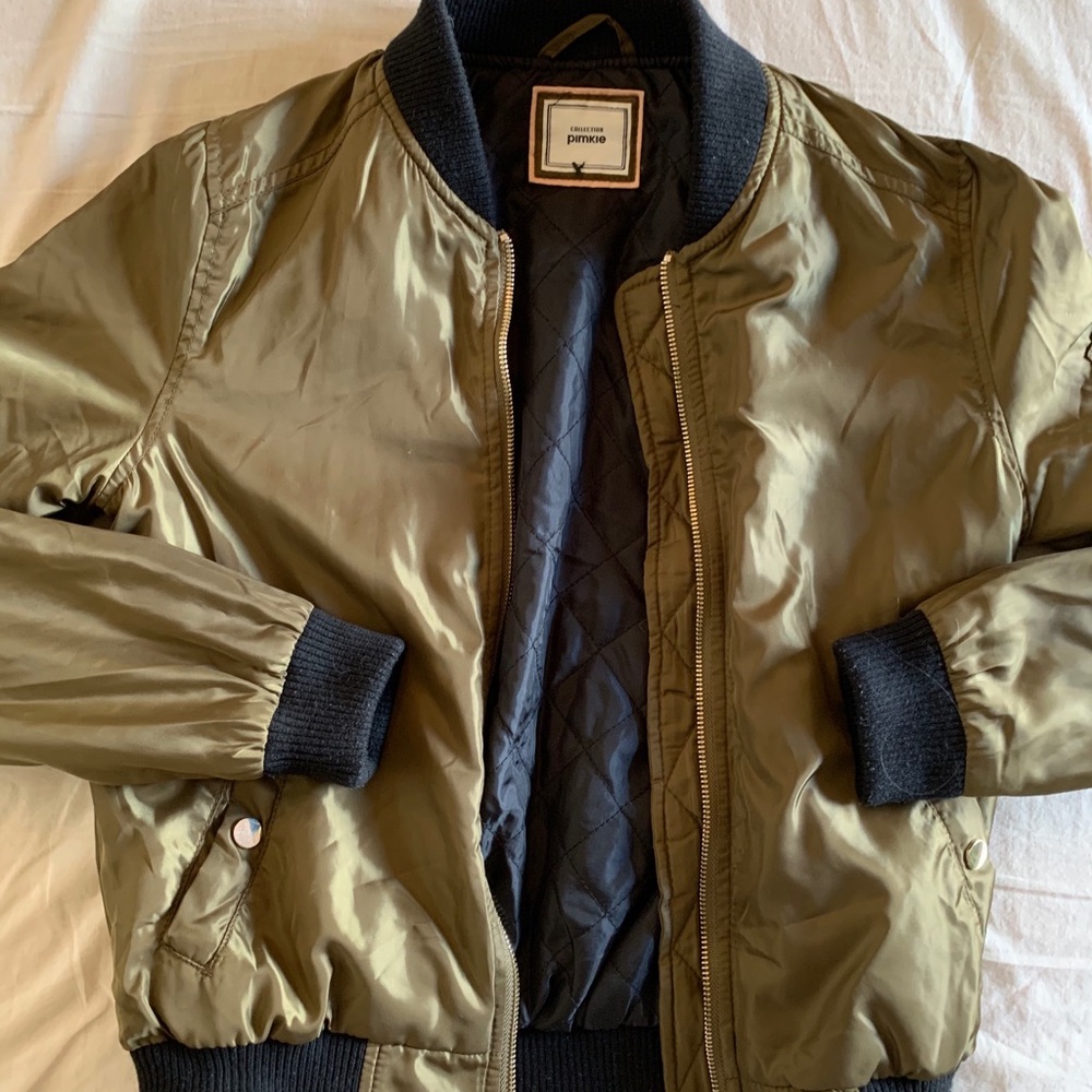 Gorgeous Pimkie green bomber jacket